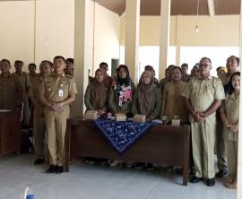 Bupati beri pembinaan Dukuh dan Disiplin Pamong Kalurahan dan Staff Pamong Kalurahan di Tanjungsari